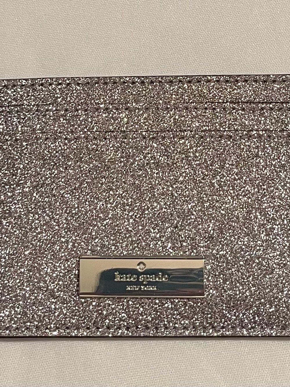 Kate Spade Silver Glitter Card Holder Wallet NWOT w/ Dust Bag - Picture 3 of 11